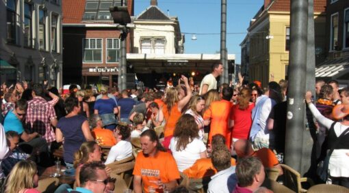 Onduidelijkheid over doorgaan Koningsfeest Poeleplein: “Gesprekken lopen nog”