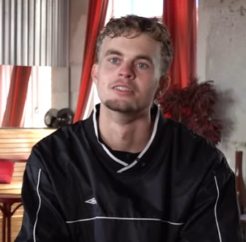 Video: DJ Levi (22) is een vaste waarde in de Groningse nacht