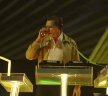 Tiesto treedt op bij Piramides van Gizeh (Egypte)